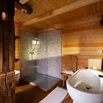 Glamping Savinja ホリデーパーク *