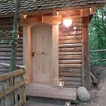 Glamping Savinja ホリデーパーク *
