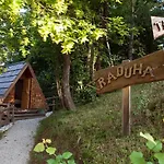 ホリデーパーク Glamping Savinja *